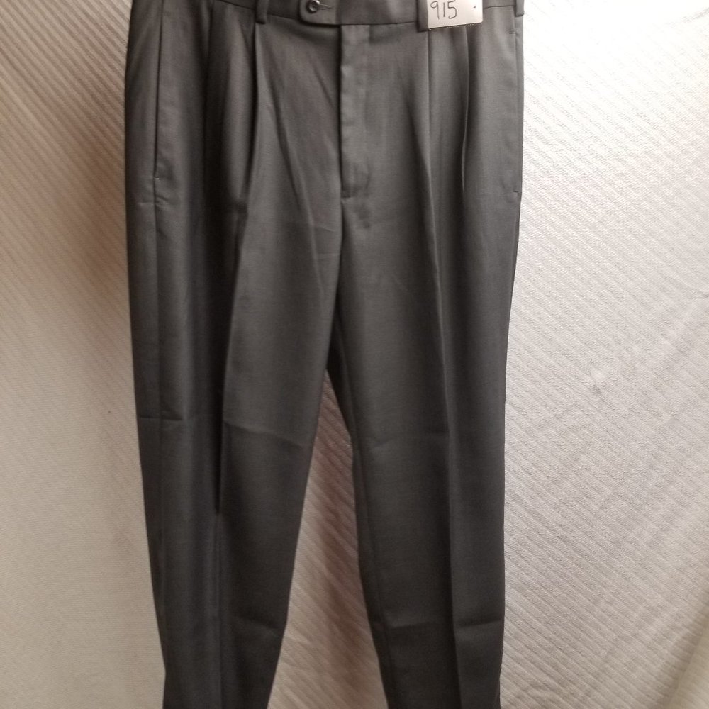 915 - Natural Issue 36W 30L Slacks